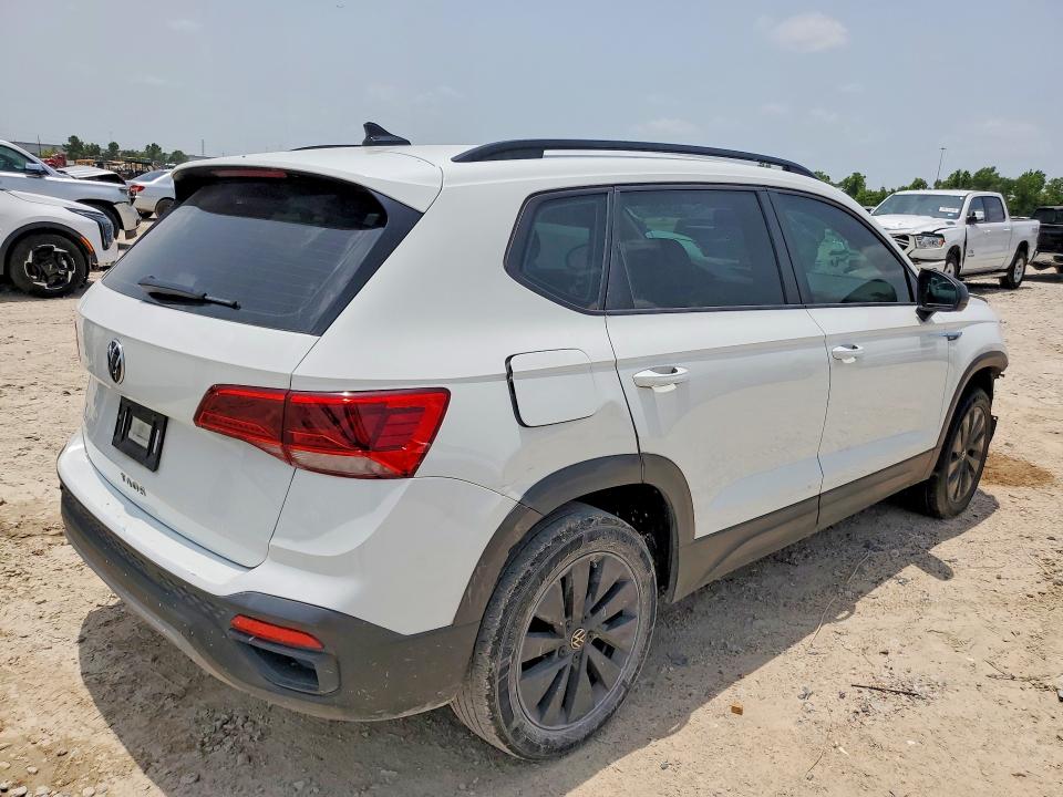 Photo 3 from auction – 2022 VOLKSWAGEN TAOS with VIN 3VVCX7B2XNM014638