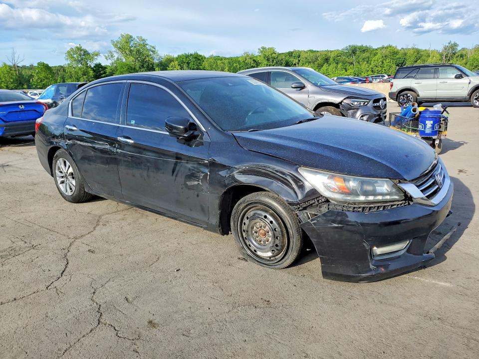 Photo 4 from auction – 2014 HONDA ACCORD with VIN 1HGCR3F83EA016181
