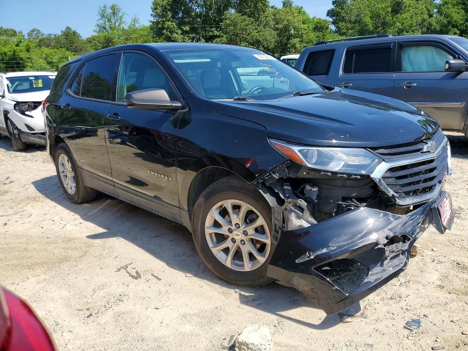Photo 4 from auction – 2018 CHEVROLET EQUINOX with VIN 2GNAXHEV2J6332413