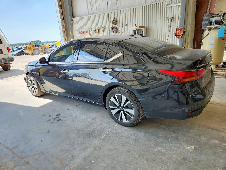 Photo 2 from auction – 2019 NISSAN ALTIMA with VIN 1N4BL4EV6KC158801
