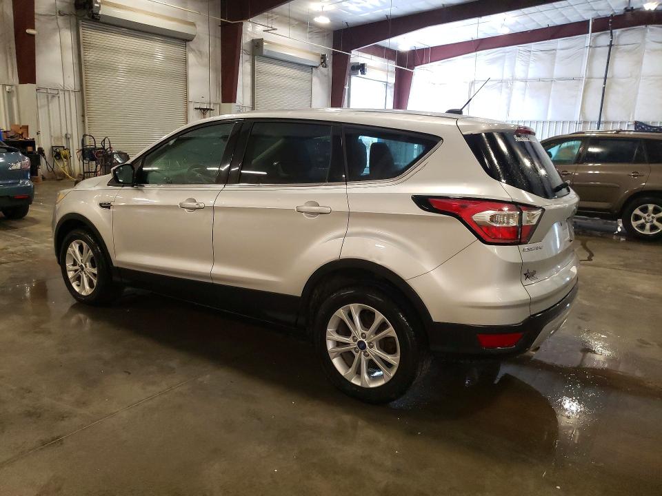 Photo 2 from auction – 2017 FORD ESCAPE with VIN 1FMCU9G97HUB68003