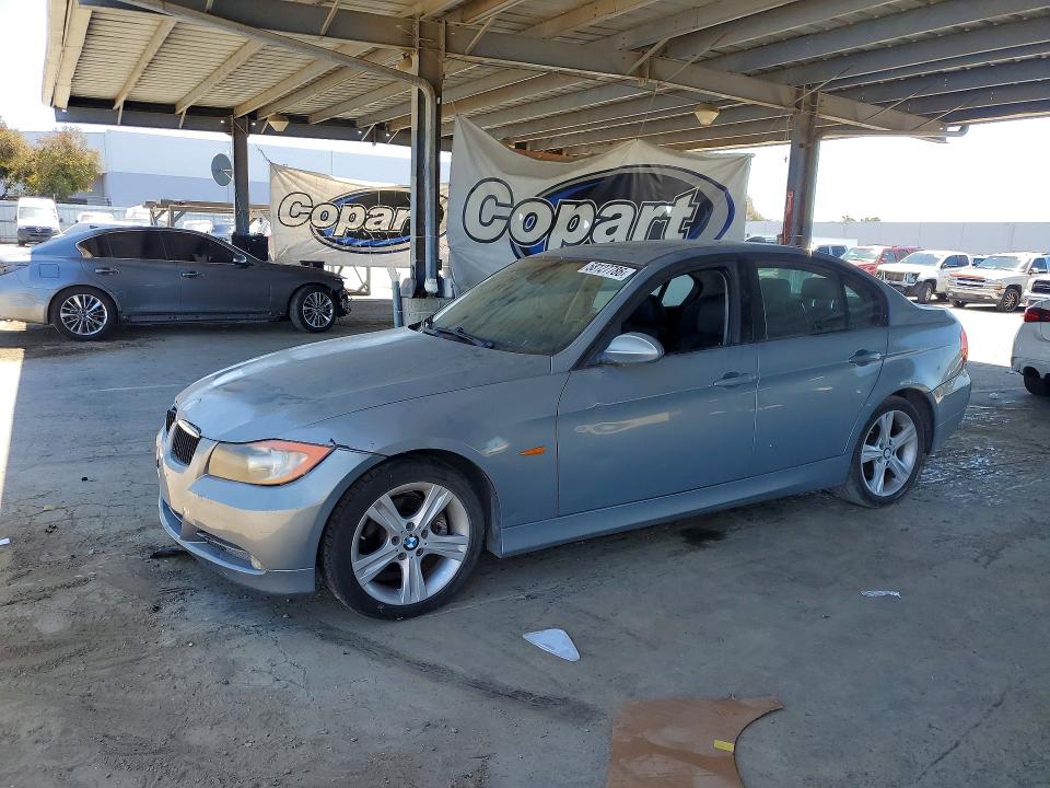 BMW 325 2006 with VIN WBAVB135X6PT05855 - Photo from auction