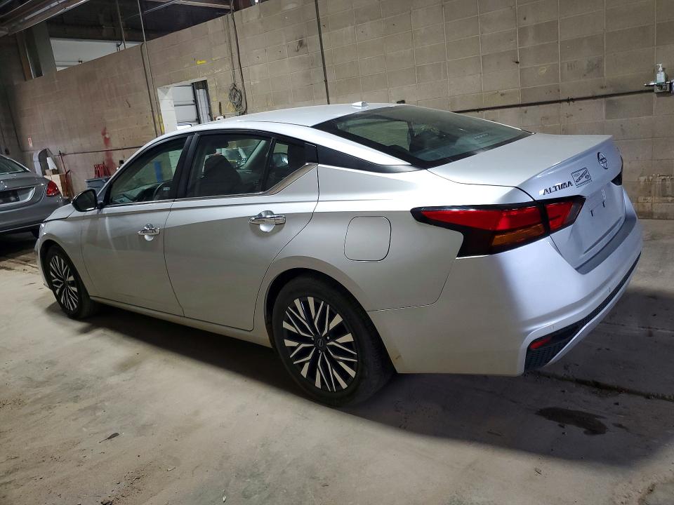 Photo 2 from auction – 2024 NISSAN ALTIMA with VIN 1N4BL4DV4RN390720
