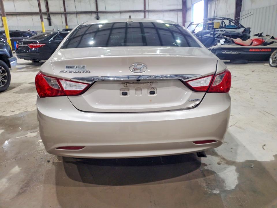 Photo 6 from auction – 2011 HYUNDAI SONATA with VIN 5NPEC4AC9BH288703