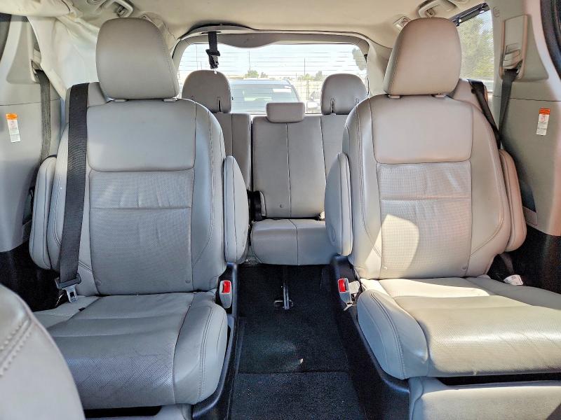 Photo 10 from auction – 2015 TOYOTA SIENNA with VIN 5TDDK3DC4FS123596