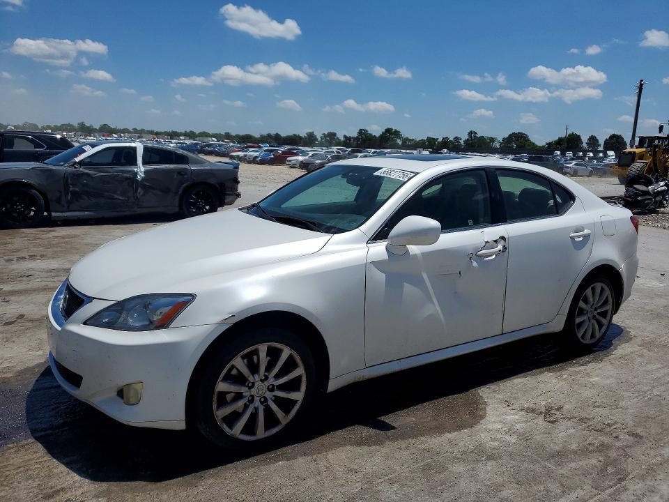 LEXUS IS 2008 with VIN JTHCK262285022932 - Photo from auction