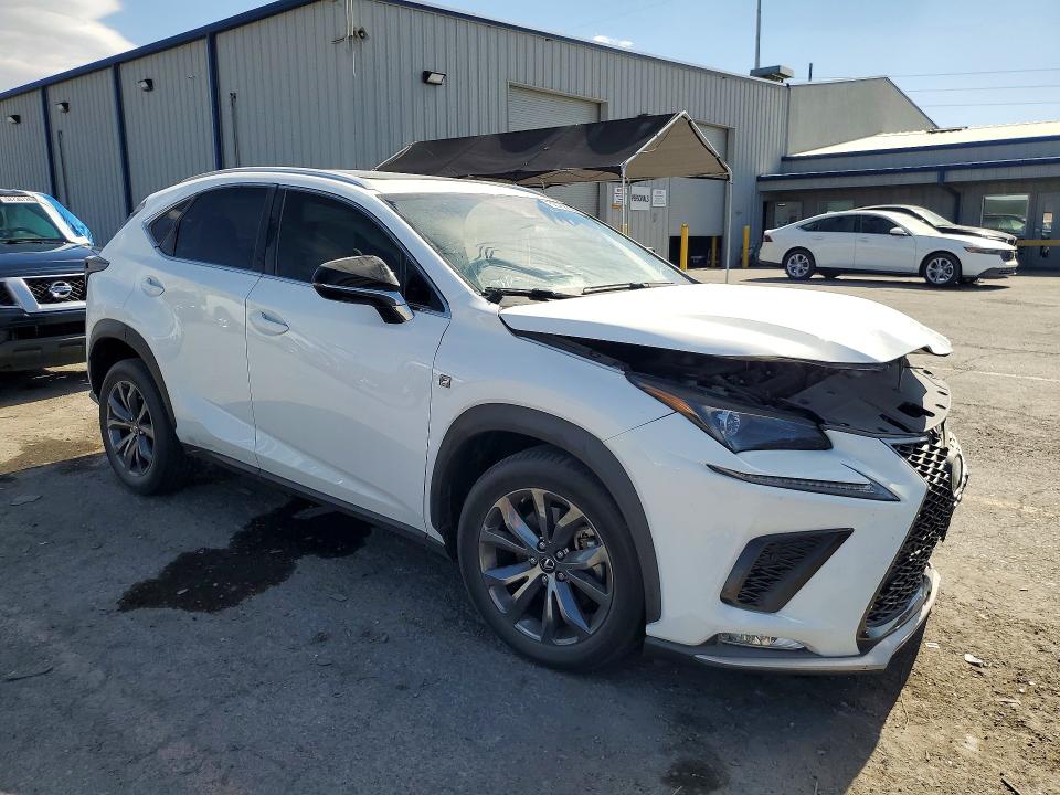 Снимка 4 от търг – 2021 LEXUS NX 300 с VIN JTJSARBZ8M2198422