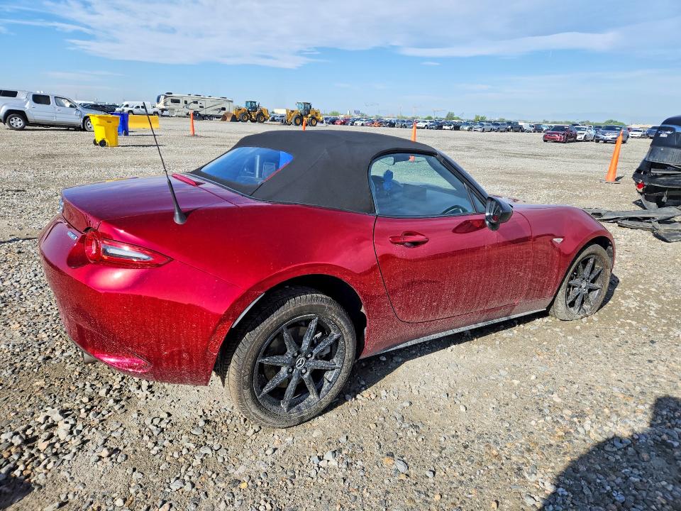 Photo 3 from auction – 2024 MAZDA MX-5 MIATA with VIN JM1NDAB70R0607104