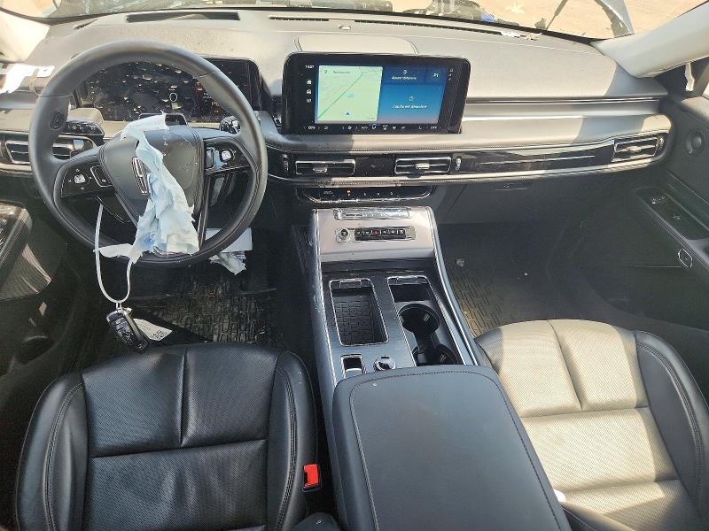 Photo 8 from auction – 2025 LINCOLN AVIATOR with VIN 5LM5J6XC6SGL26393