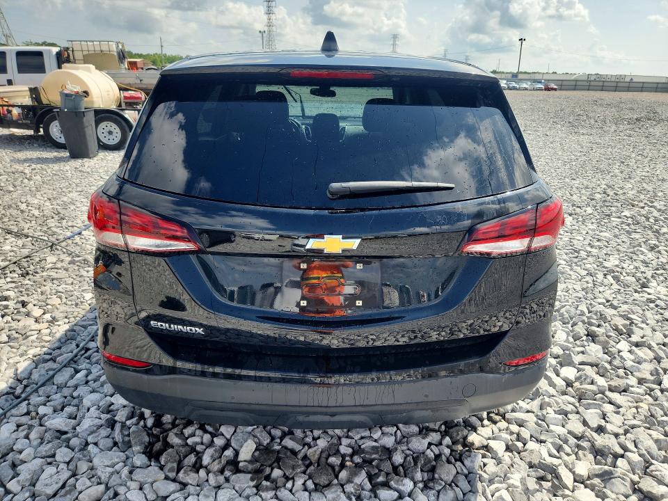 Photo 6 from auction – 2022 CHEVROLET EQUINOX with VIN 2GNAXHEV7N6116336