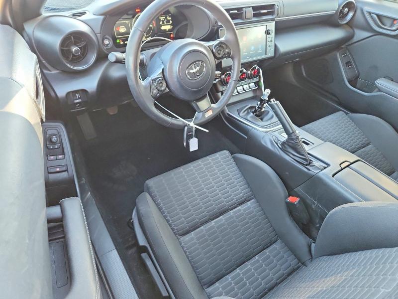 Photo 8 from auction – 2025 TOYOTA GR86 with VIN JF1ZNBB13S9760499