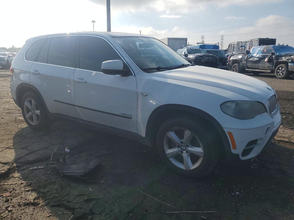 Photo 4 from auction – 2011 BMW X5 with VIN 5UXZV8C50BL419304