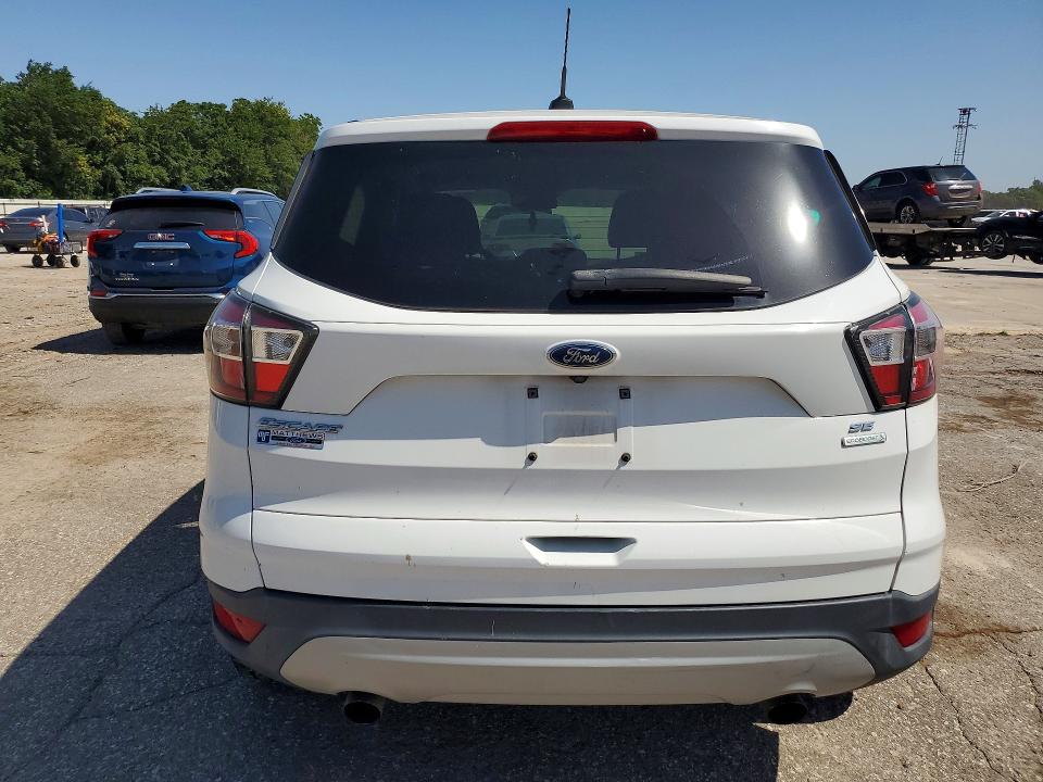 Photo 6 from auction – 2017 FORD ESCAPE with VIN 1FMCU0GD5HUA29911
