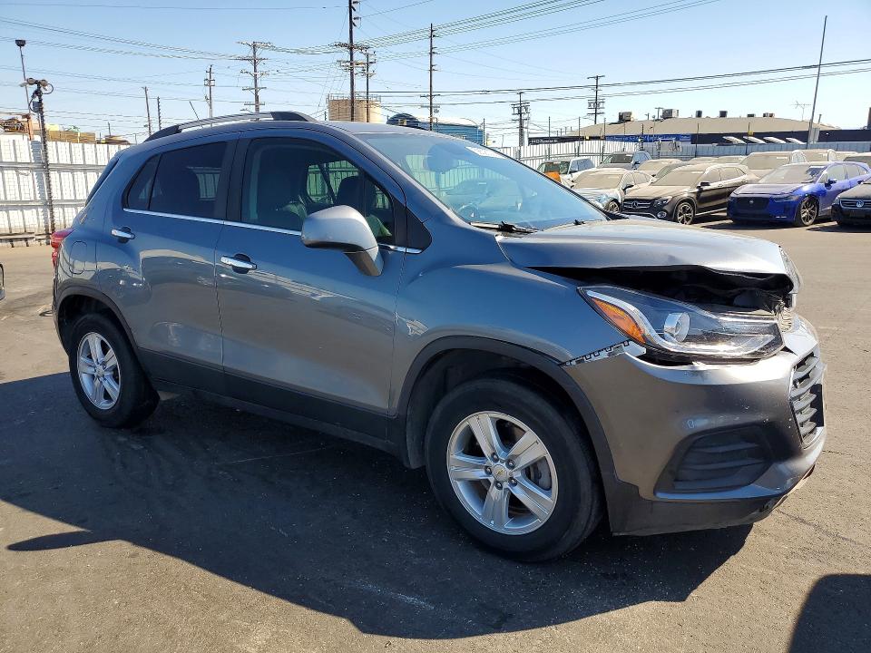 Photo 4 from auction – 2019 CHEVROLET TRAX with VIN KL7CJPSB9KB917881