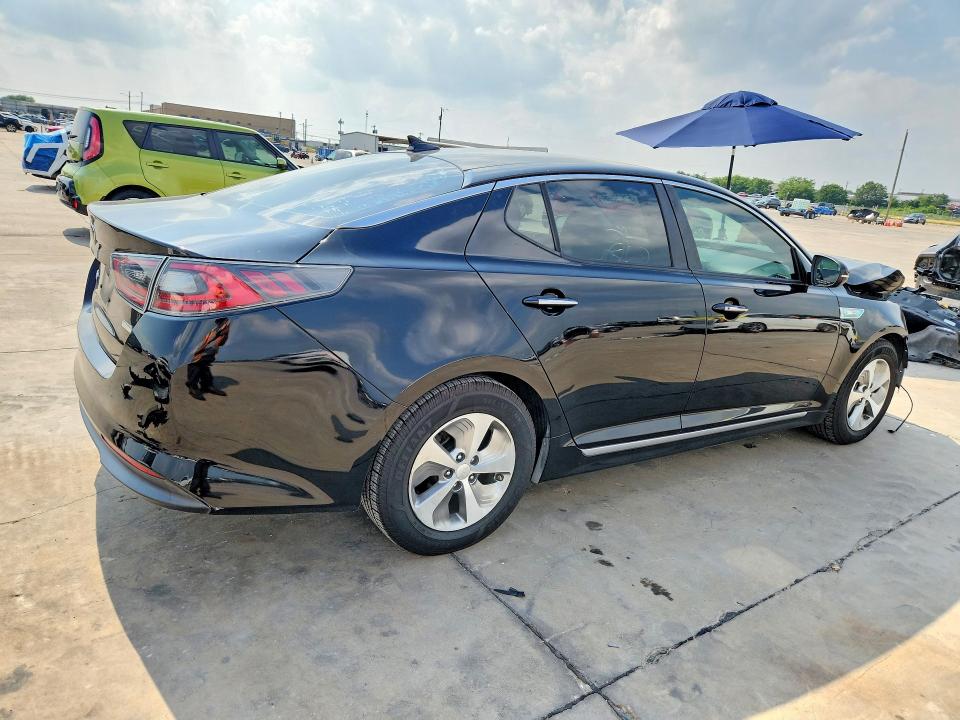 Photo 3 from auction – 2016 KIA OPTIMA with VIN KNAGM4AD6G5095847
