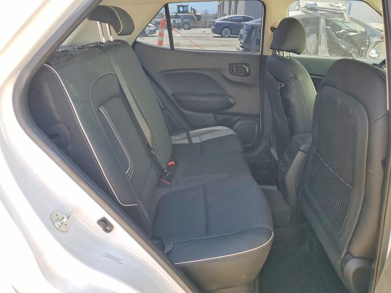 Photo 11 from auction – 2024 HYUNDAI VENUE with VIN KMHRC8A36RU325971