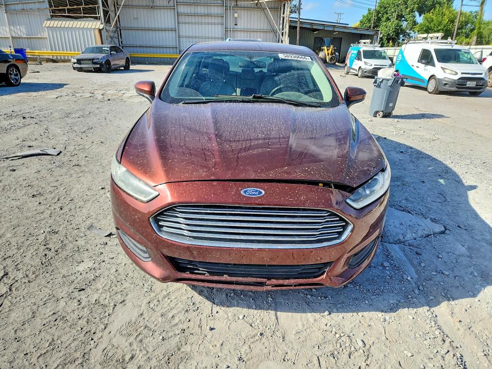 Photo 5 from auction – 2016 FORD FUSION with VIN 3FA6P0G75GR214331