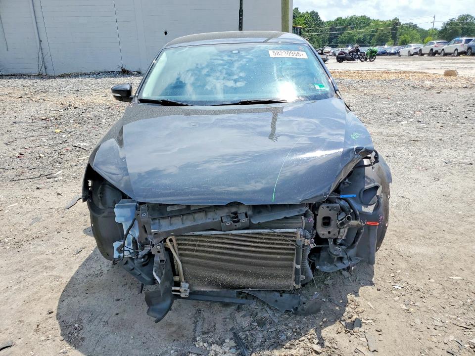 Photo 5 from auction – 2014 VOLKSWAGEN PASSAT with VIN 1VWBT7A32EC082706