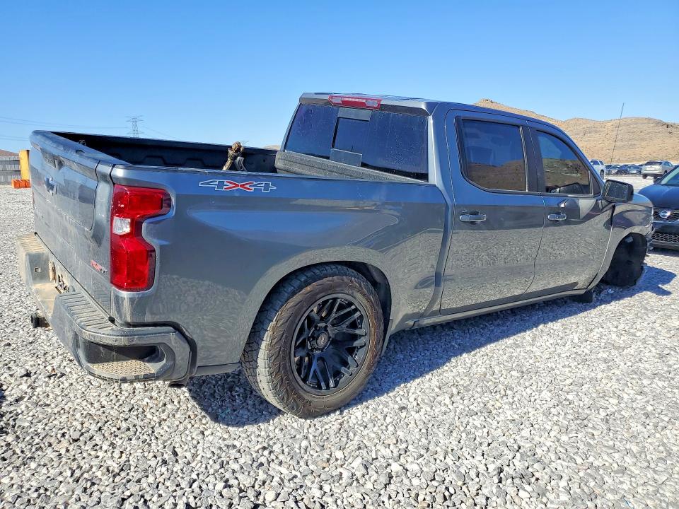Photo 3 from auction – 2021 CHEVROLET SILVERADO with VIN 3GCUYEET3MG392631