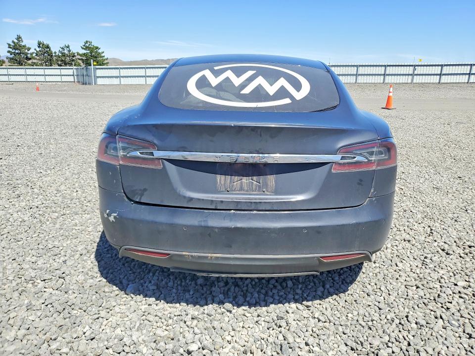 Photo 6 from auction – 2015 TESLA MODEL S with VIN 5YJSA1E14FF112906