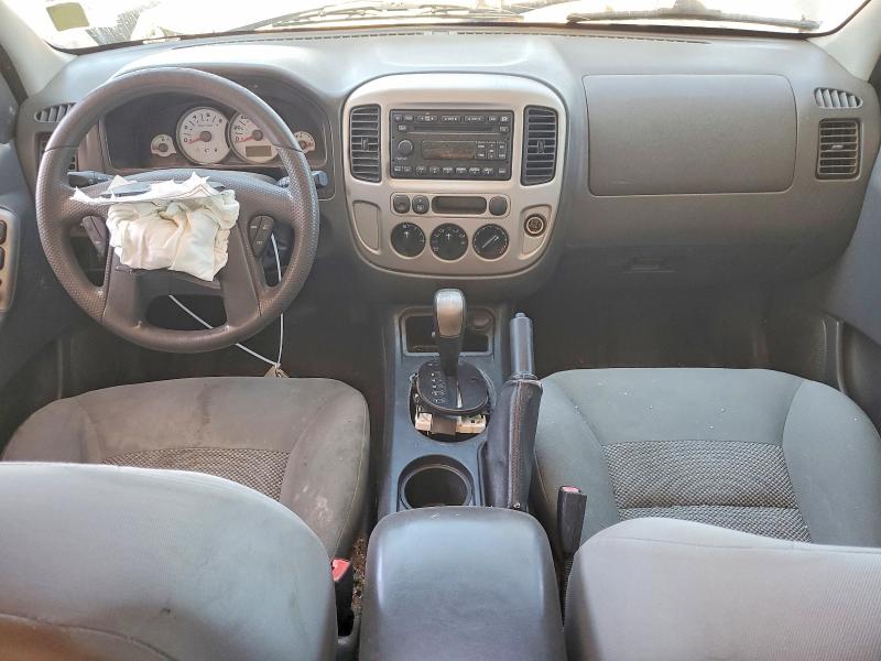 Photo 8 from auction – 2007 FORD ESCAPE with VIN 1FMYU03187KA19157