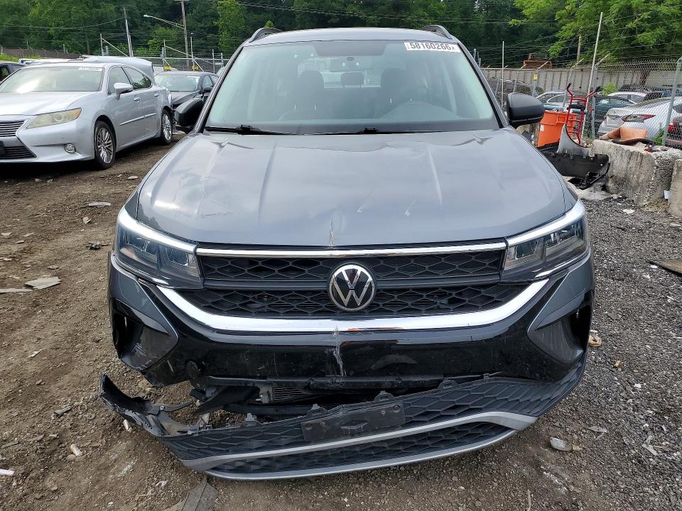 Photo 5 from auction – 2022 VOLKSWAGEN TAOS with VIN 3VVCX7B24NM015428