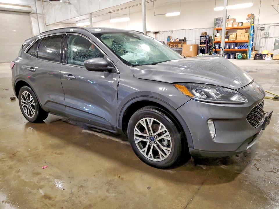 Photo 4 from auction – 2021 FORD ESCAPE with VIN 1FMCU9CZ5MUA69969