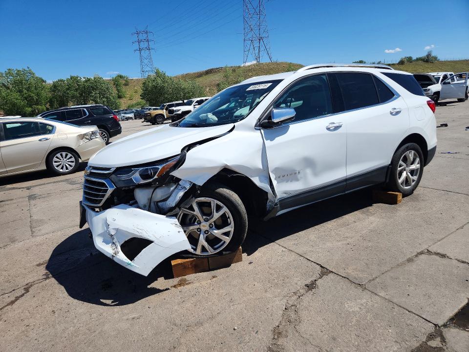 CHEVROLET EQUINOX 2019 with VIN 2GNAXXEV2K6128383 - Photo from auction