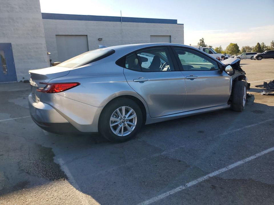 Photo 3 from auction – 2025 TOYOTA CAMRY with VIN 4T1DAACK8SU561619
