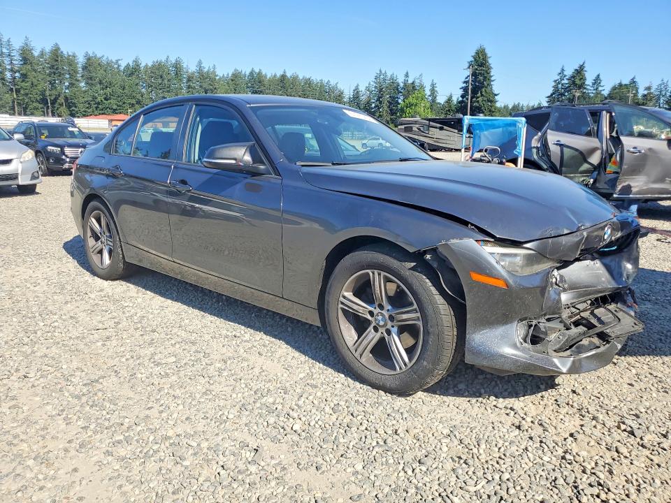 Photo 4 from auction – 2015 BMW 328 with VIN WBA3B5C57FF962116