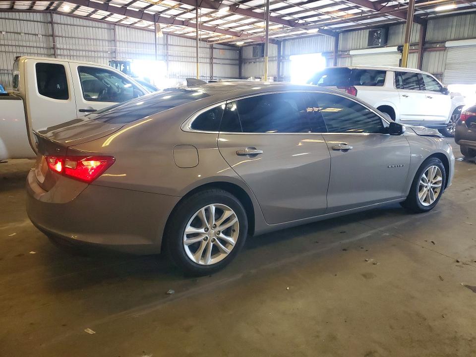 Photo 3 from auction – 2017 CHEVROLET MALIBU with VIN 1G1ZE5ST8HF163140