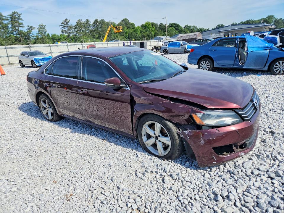 Photo 4 from auction – 2012 VOLKSWAGEN PASSAT with VIN 1VWBP7A34CC007121
