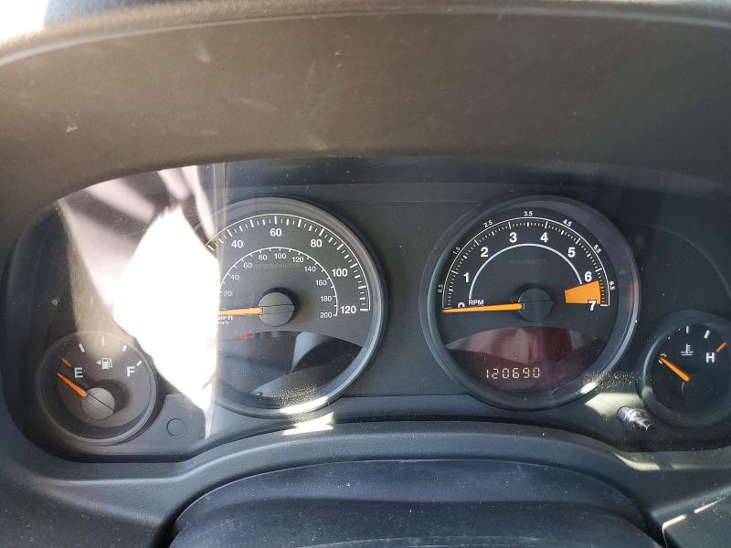 Photo 9 from auction – 2014 JEEP COMPASS with VIN 1C4NJCBA9ED843754