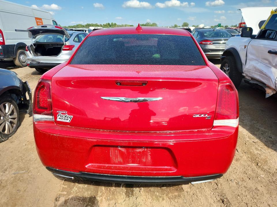 Photo 6 from auction – 2017 CHRYSLER 300 with VIN 2C3CCAGGXHH558110