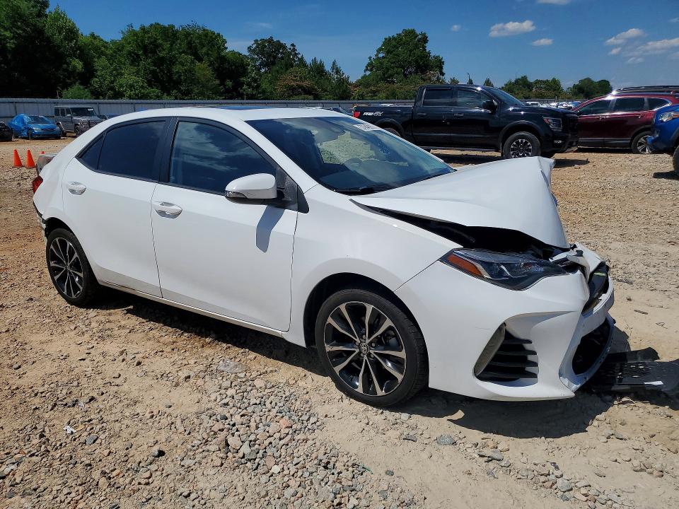 Photo 4 from auction – 2017 TOYOTA COROLLA with VIN 5YFBURHE6HP597660