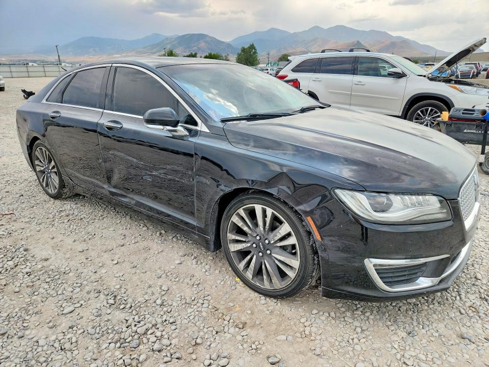 Photo 4 from auction – 2017 LINCOLN MKZ with VIN 3LN6L5E93HR641348
