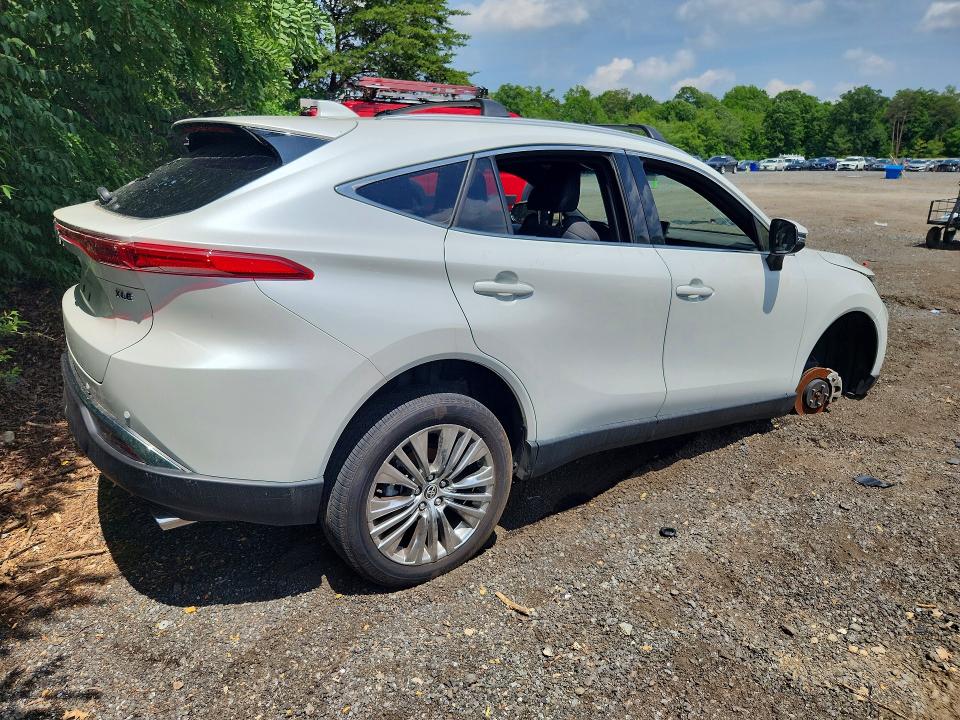 Photo 3 from auction – 2024 TOYOTA VENZA with VIN JTEAAAAH7RJ152856
