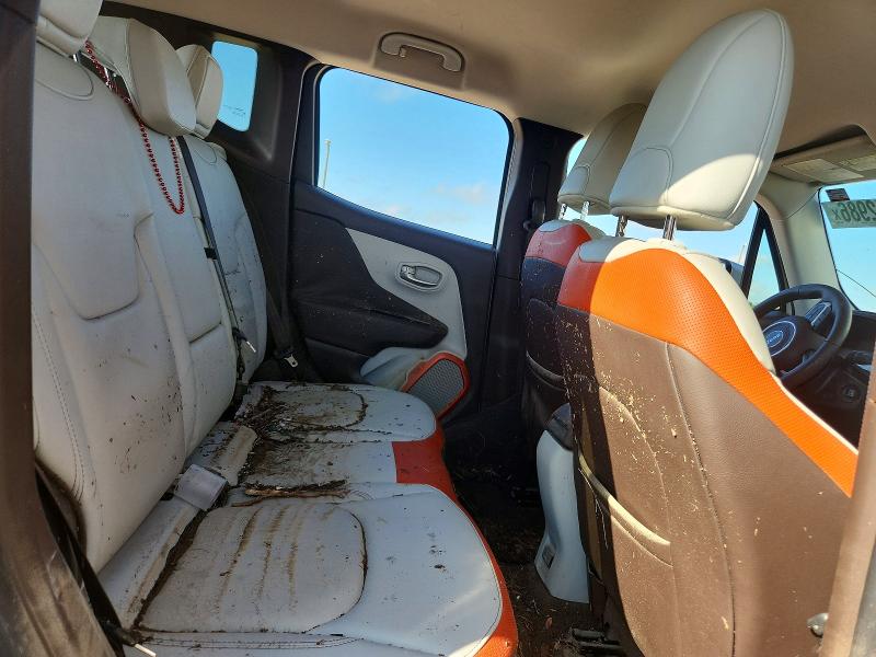 Photo 10 from auction – 2016 JEEP RENEGADE with VIN ZACCJADT7GPC77690