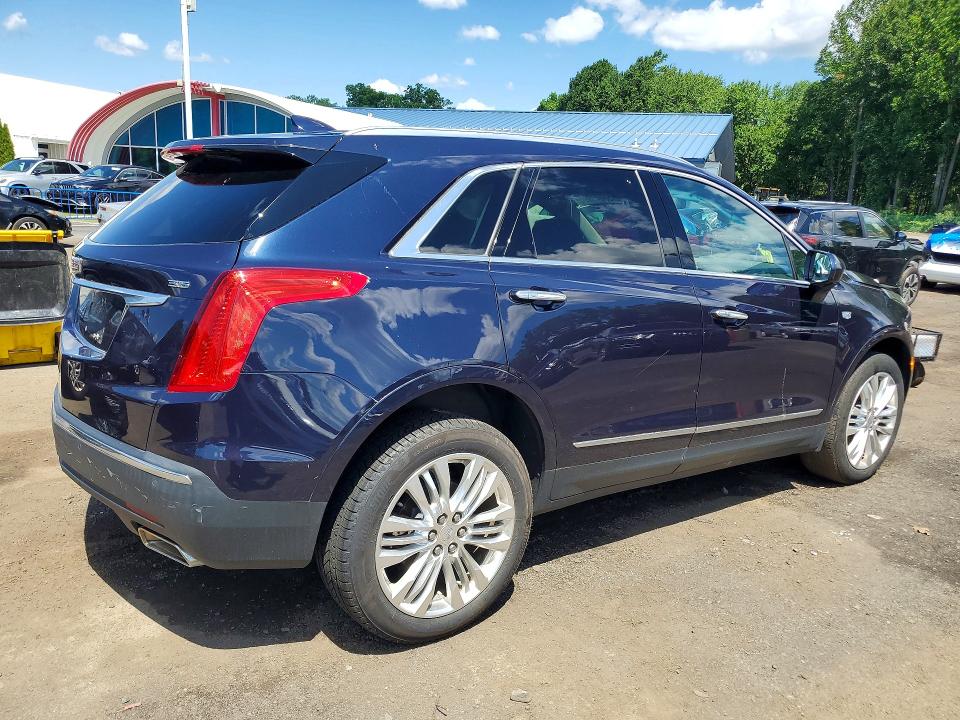 Photo 3 from auction – 2017 CADILLAC XT5 with VIN 1GYKNCRSXHZ103539