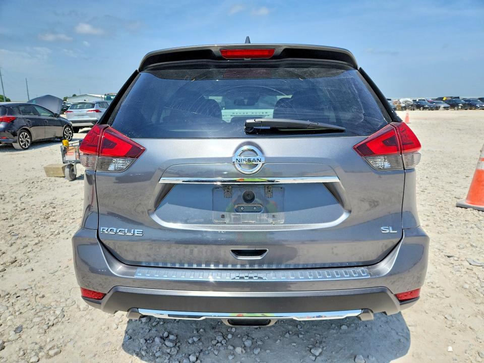 Photo 6 from auction – 2017 NISSAN ROGUE with VIN 5N1AT2MT8HC850895