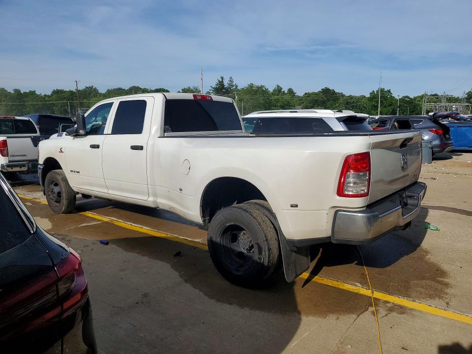 Снимка 2 от търг – 2021 RAM 3500 с VIN 3C63RRGL5MG690165