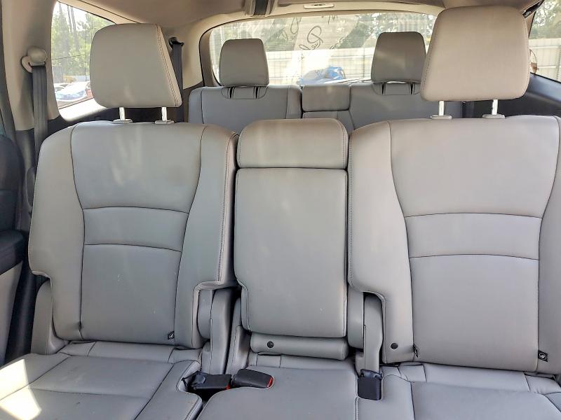 Photo 10 from auction – 2018 HONDA PILOT with VIN 5FNYF5H6XJB005457