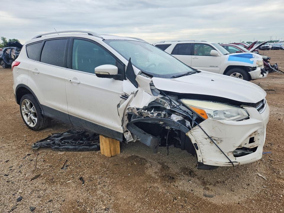 Photo 4 from auction – 2016 FORD ESCAPE with VIN 1FMCU0JX0GUB12454