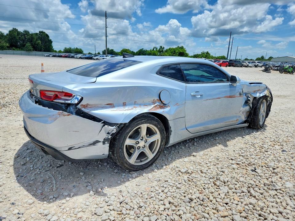Photo 3 from auction – 2017 CHEVROLET CAMARO with VIN 1G1FB1RS4H0136926