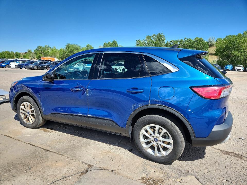 Photo 2 from auction – 2022 FORD ESCAPE with VIN 1FMCU9G68NUA01702