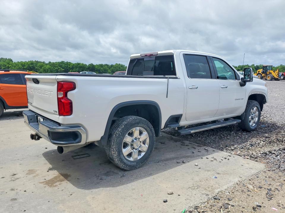 Photo 3 from auction – 2020 CHEVROLET SILVERADO with VIN 1GC4YPEY8LF137044