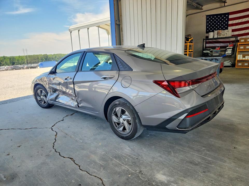 Photo 2 from auction – 2024 HYUNDAI ELANTRA with VIN KMHLL4DG7RU801934