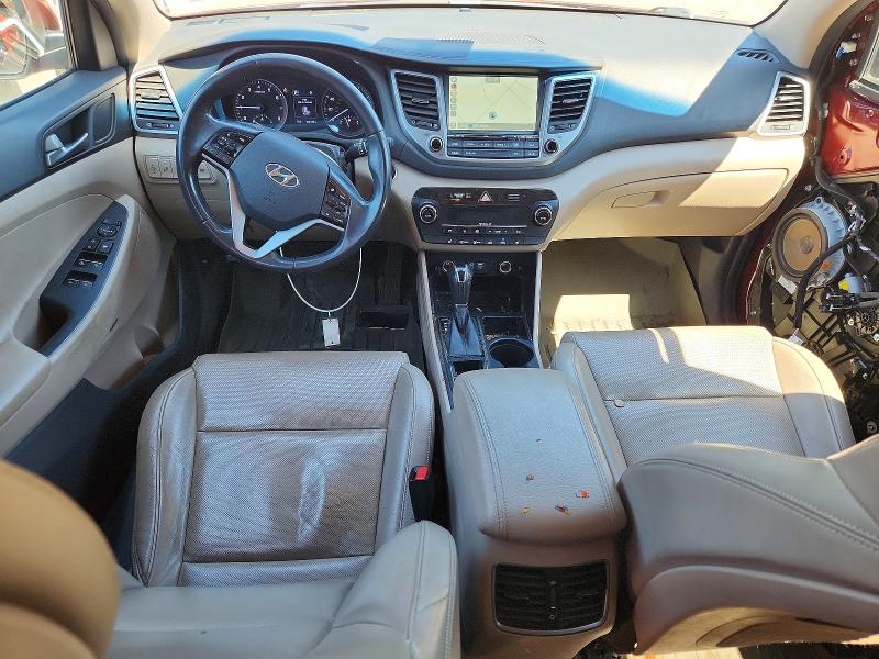 Photo 8 from auction – 2017 HYUNDAI TUCSON with VIN KM8J3CA25HU533779