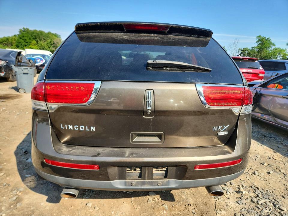 Photo 6 from auction – 2011 LINCOLN MKX with VIN 2LMDJ8JK7BBJ05570