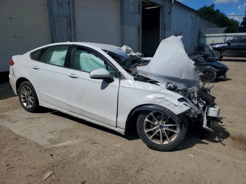 Photo 4 from auction – 2019 FORD FUSION with VIN 3FA6P0HD3KR258809